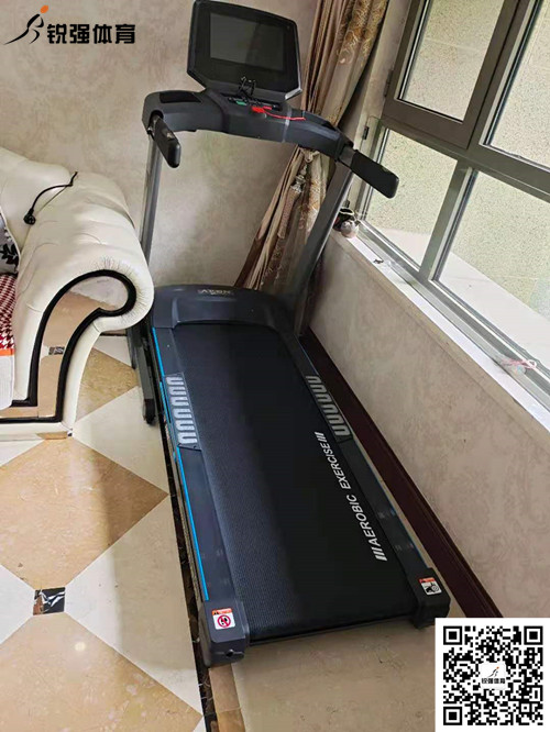 濟南省體旗艦店客戶(hù)購買(mǎi)的跑步機